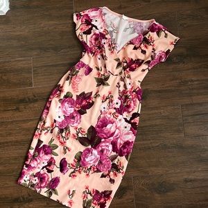 Pink Blush Maternity pink floral dress. Perfect condition. Worn once. Size Small